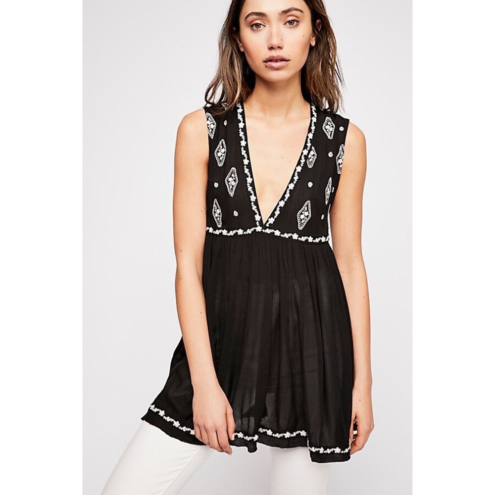 Free People | Sleeveless Diamond Embroidered Top